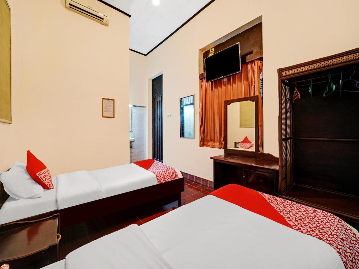 Oyo 90676 Oryza 2* Yogyakarta