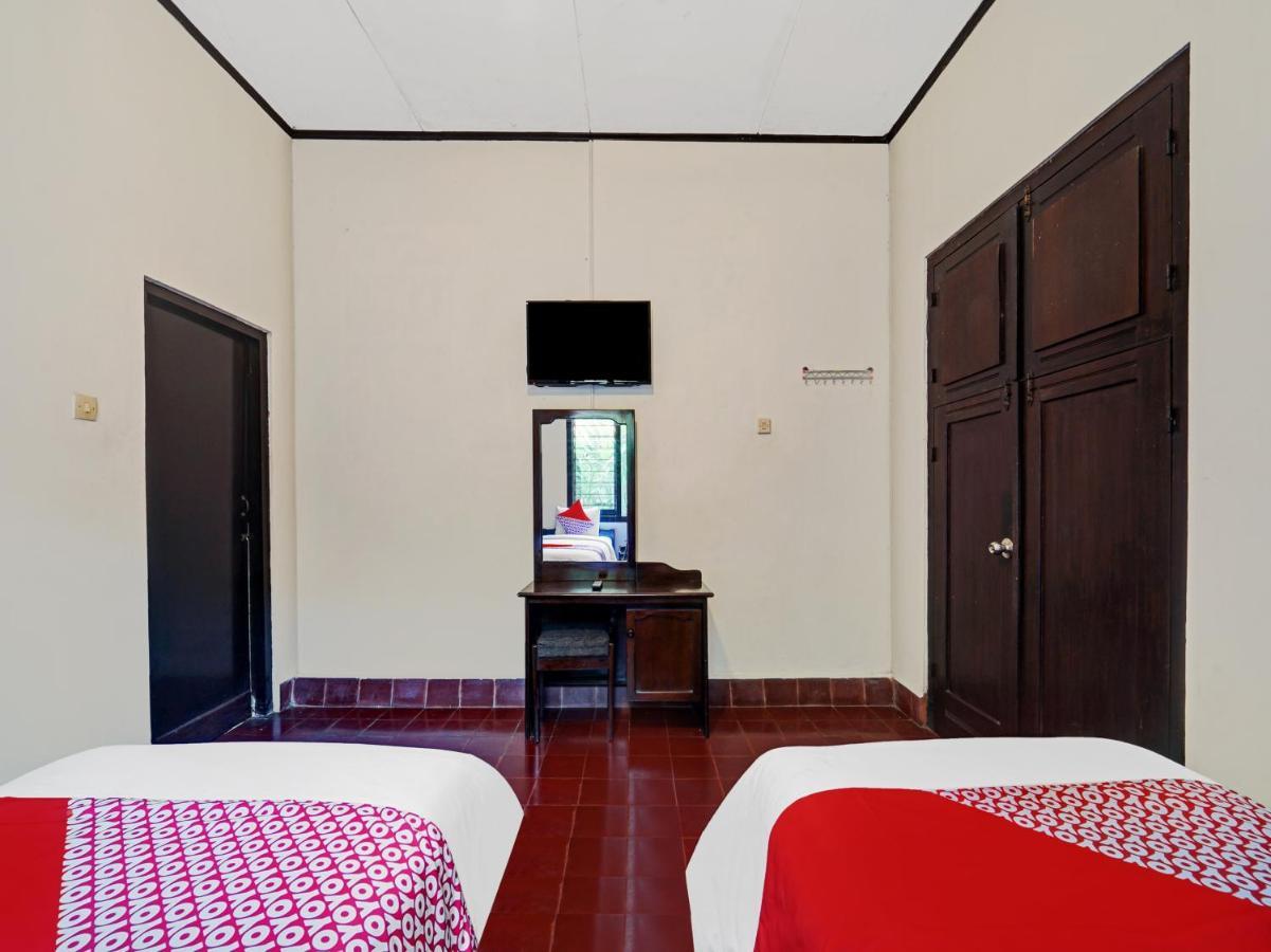 Oyo 90676 Oryza Hotel