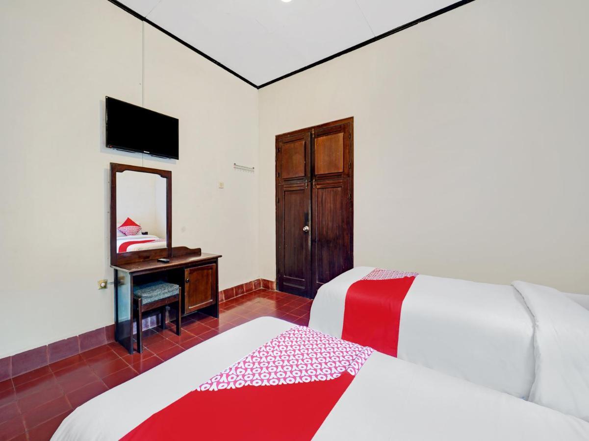 Oyo 90676 Oryza 2*