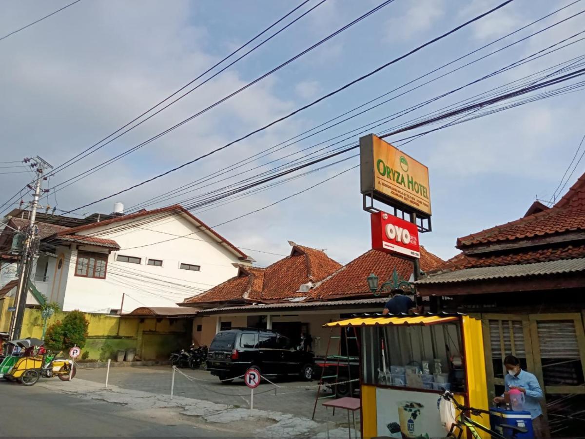 Hotel Oyo 90676 Oryza 2*