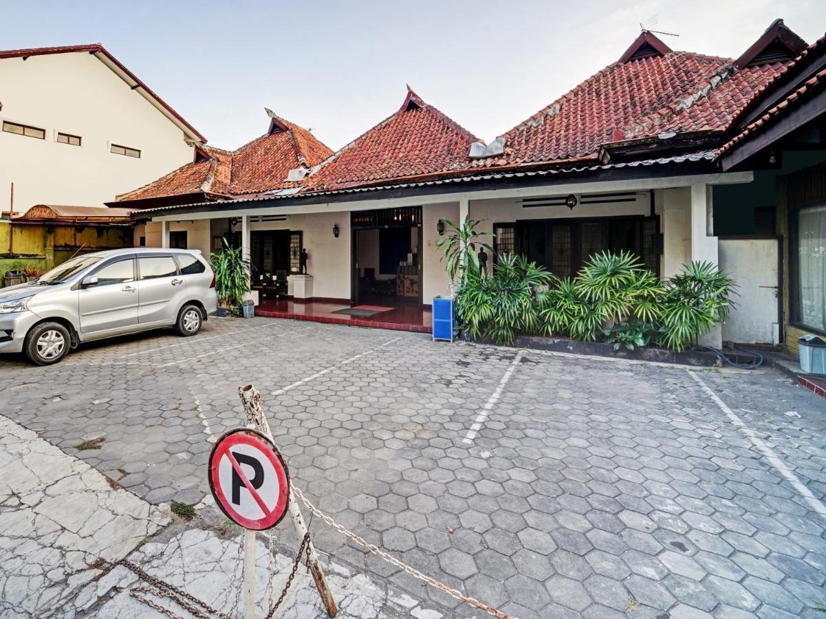 Oyo 90676 Oryza Yogyakarta